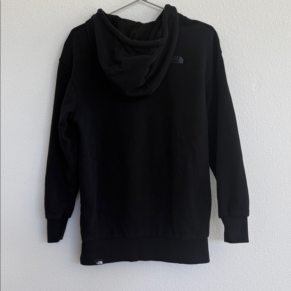 The North Face Black Pullover Hoodie with Subtle Logo - Picture 2 of 4